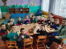 Приготовление салата Приготовление салата.